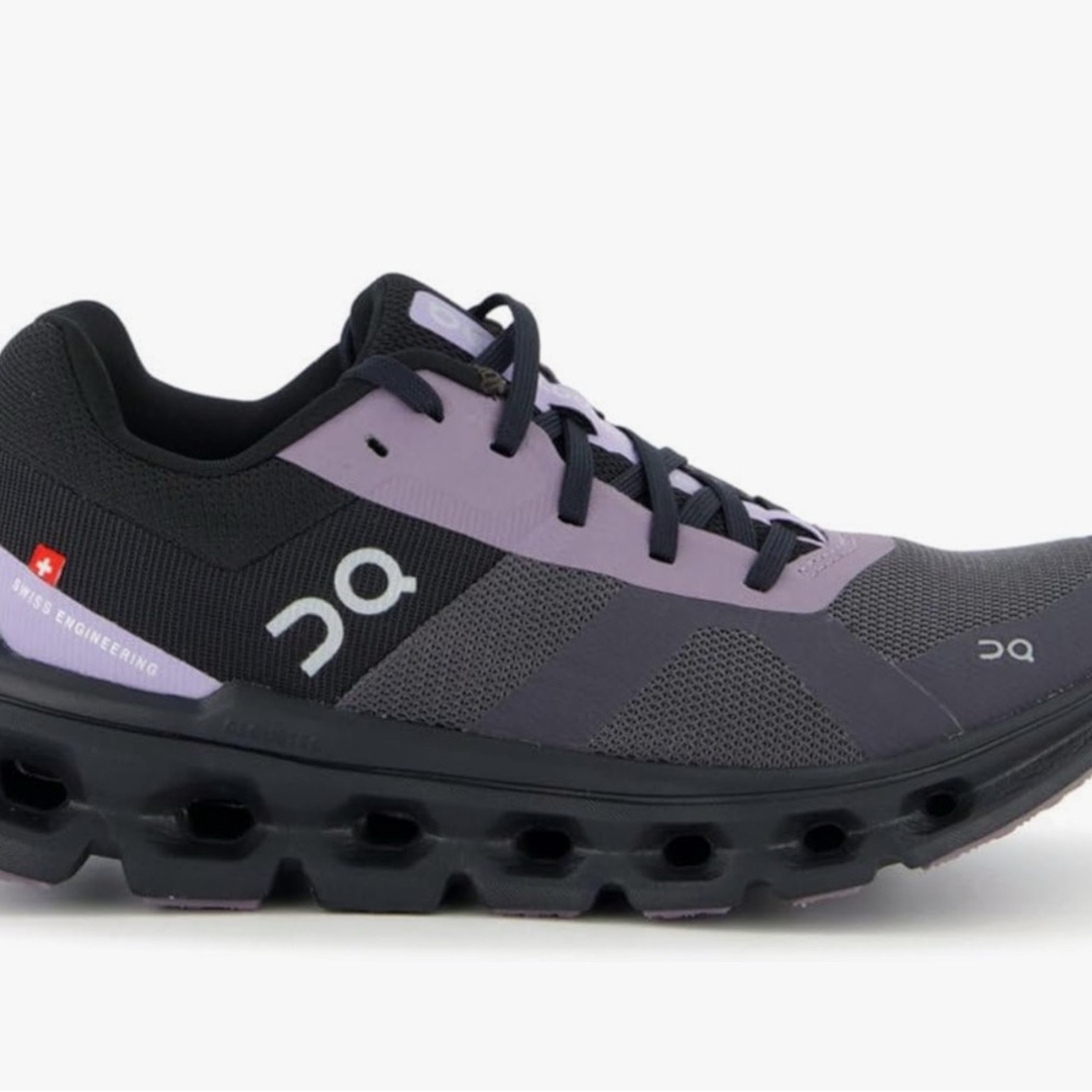 🚫SOLD🚫Women’s On Cloudrunner shoes